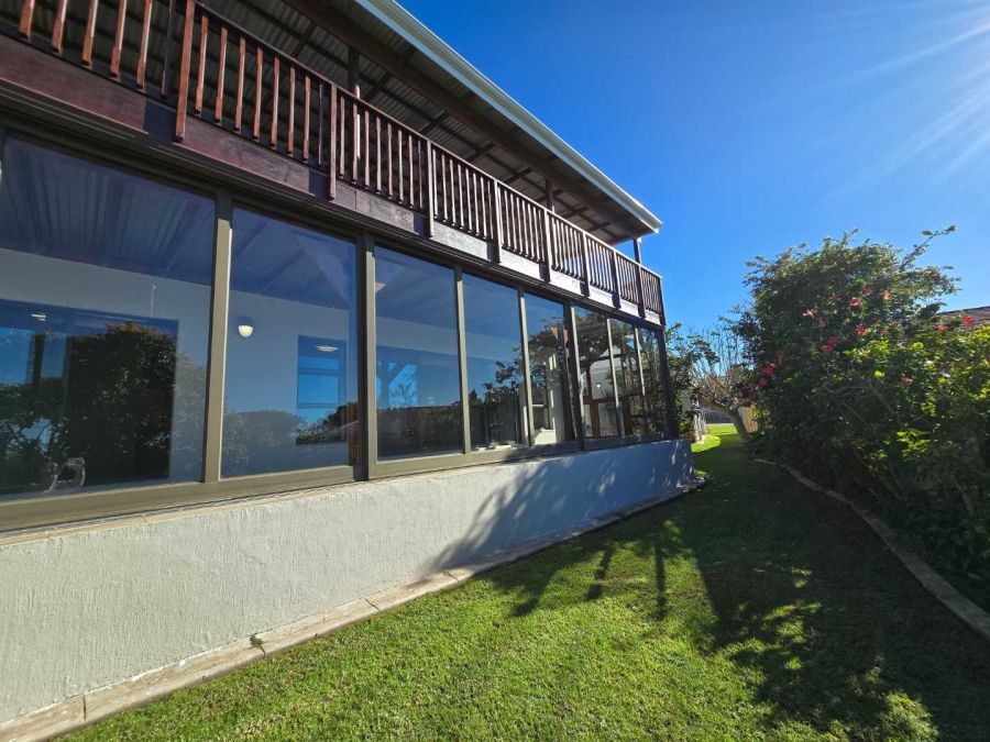 4 Bedroom Property for Sale in Stilbaai Wes Western Cape